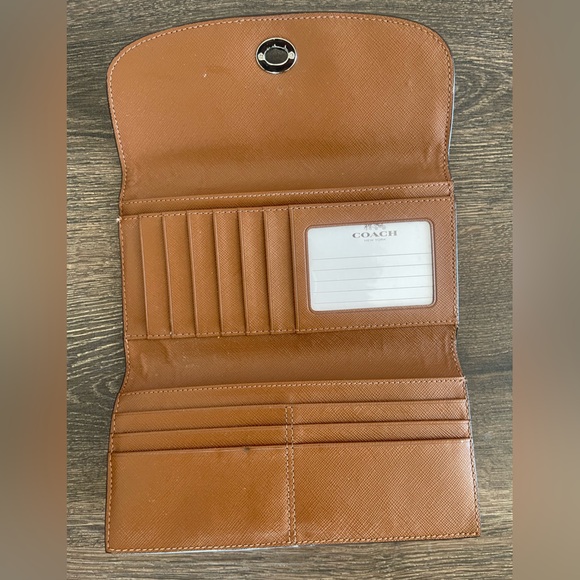 Coach Avery Tan Leather Shoulder Bag and Wallet Set - Picture 5 of 8